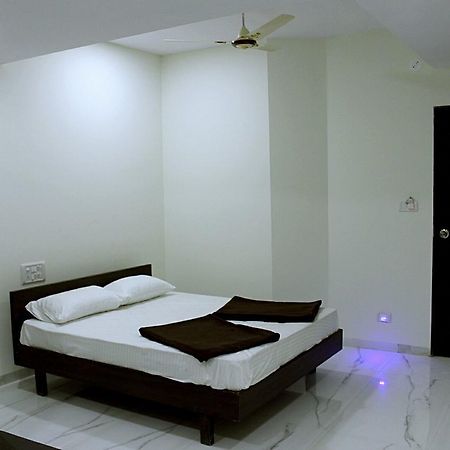 Super Hotel O Nashik Near Vijay Mamta Theatre Formerly Sahara Inn Zewnętrze zdjęcie