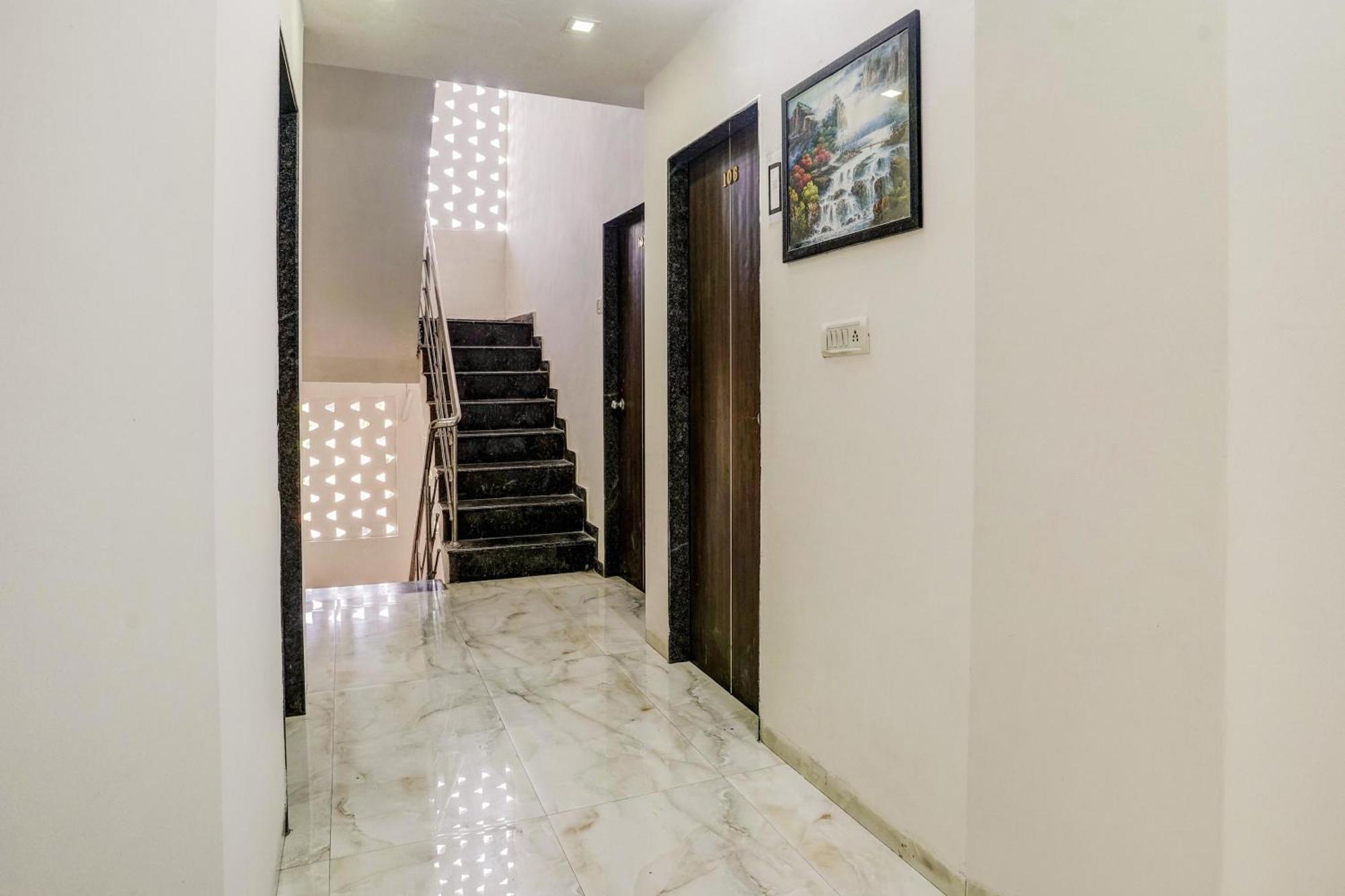 Super Hotel O Nashik Near Vijay Mamta Theatre Formerly Sahara Inn Zewnętrze zdjęcie