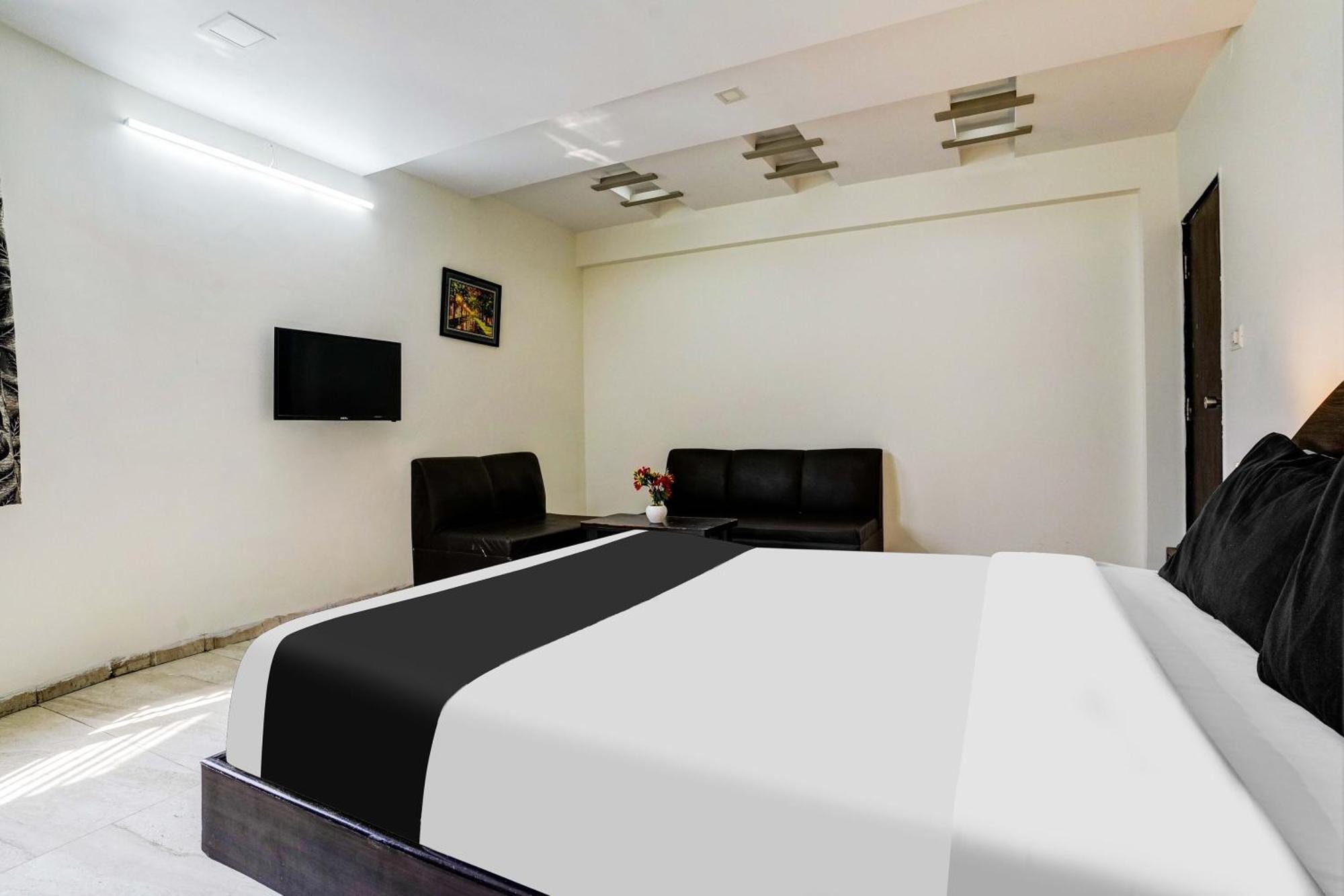 Super Hotel O Nashik Near Vijay Mamta Theatre Formerly Sahara Inn Zewnętrze zdjęcie