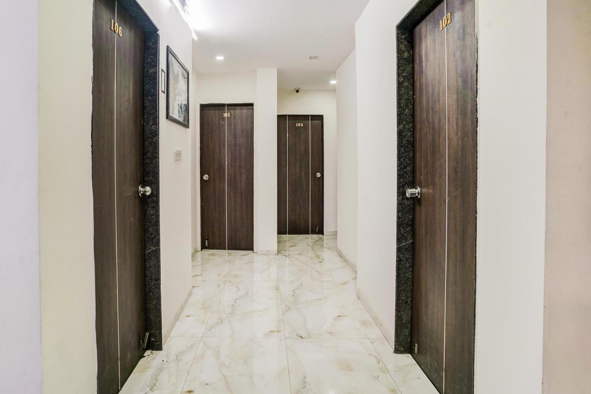 Super Hotel O Nashik Near Vijay Mamta Theatre Formerly Sahara Inn Zewnętrze zdjęcie