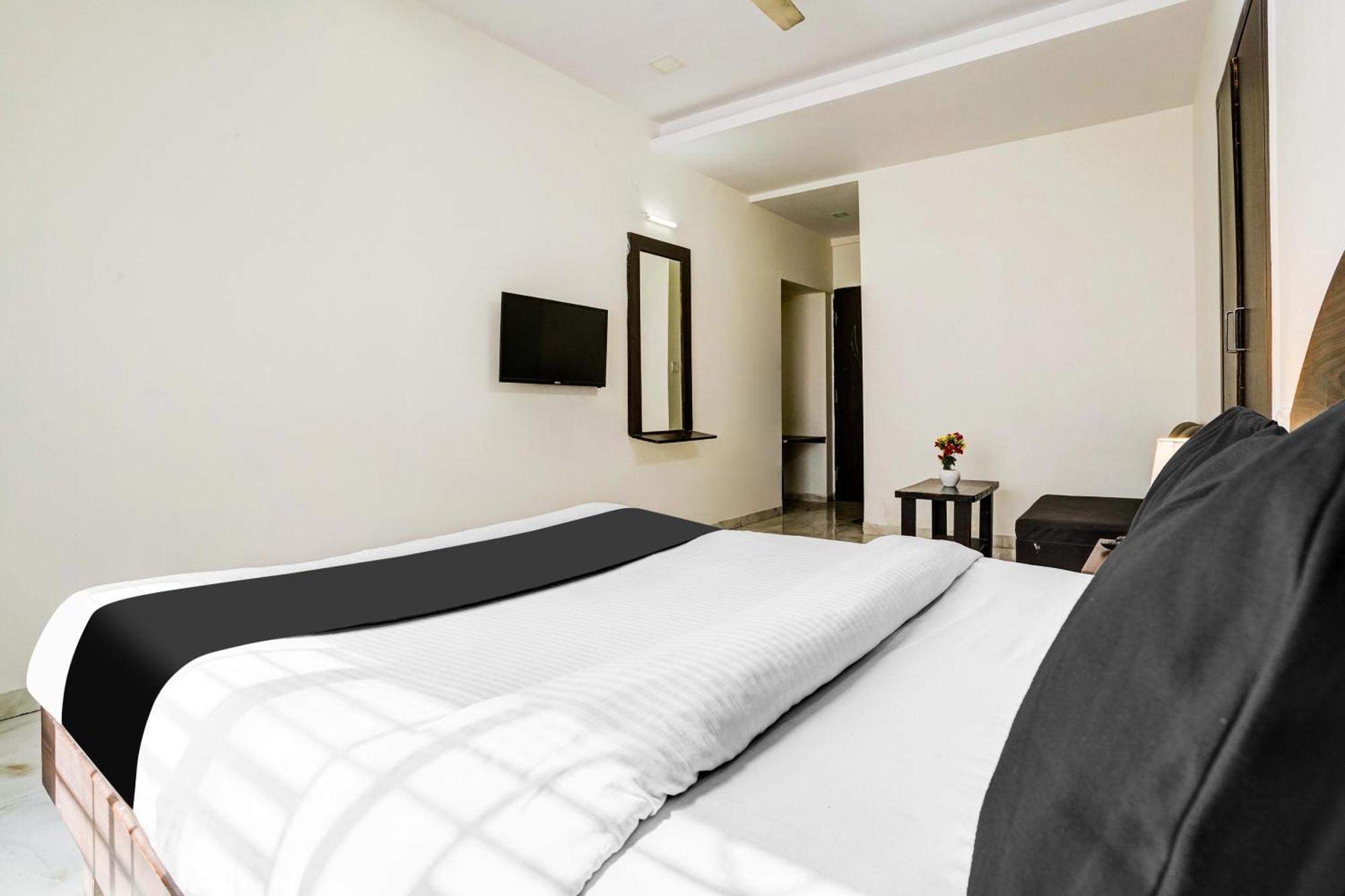 Super Hotel O Nashik Near Vijay Mamta Theatre Formerly Sahara Inn Zewnętrze zdjęcie
