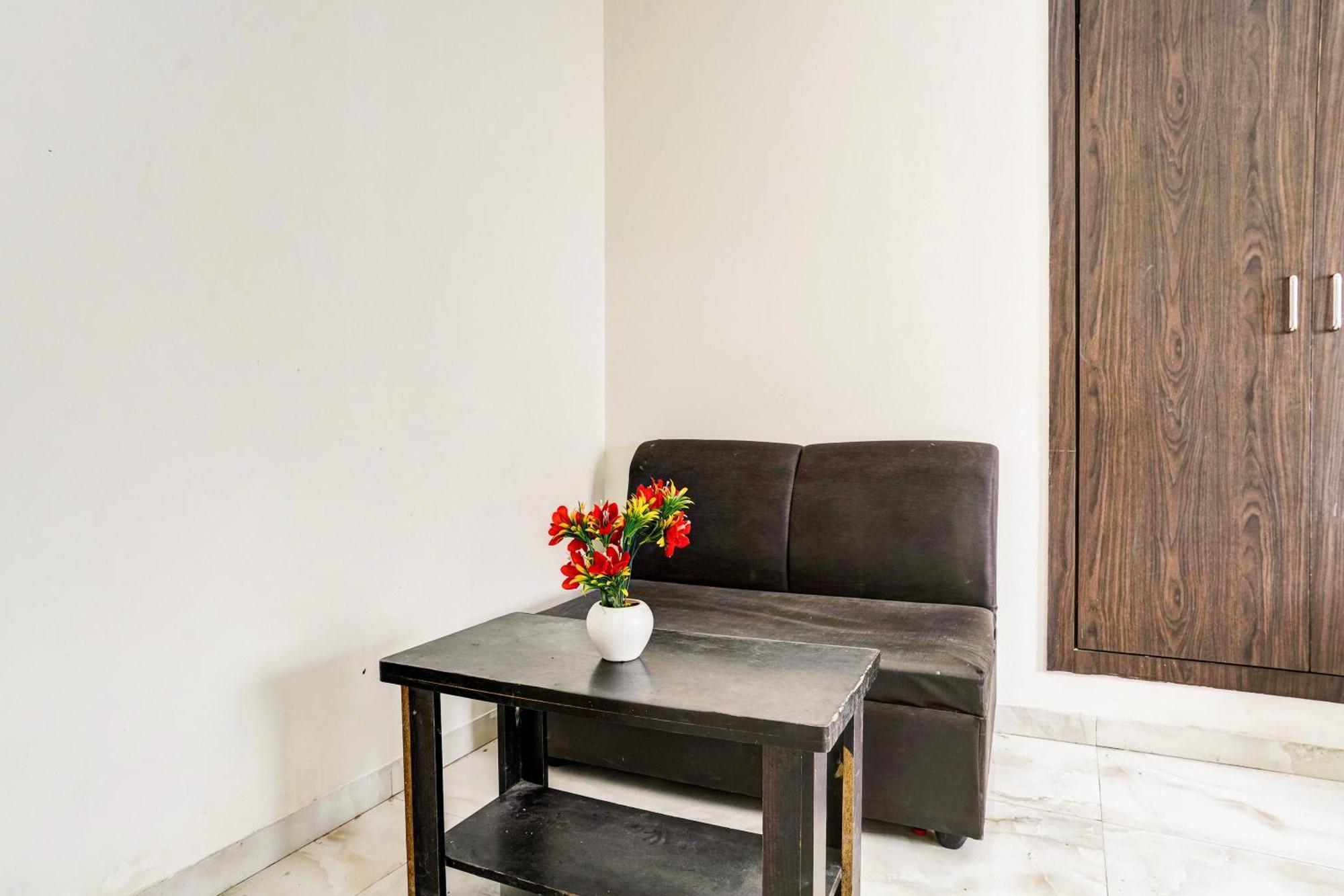 Super Hotel O Nashik Near Vijay Mamta Theatre Formerly Sahara Inn Zewnętrze zdjęcie