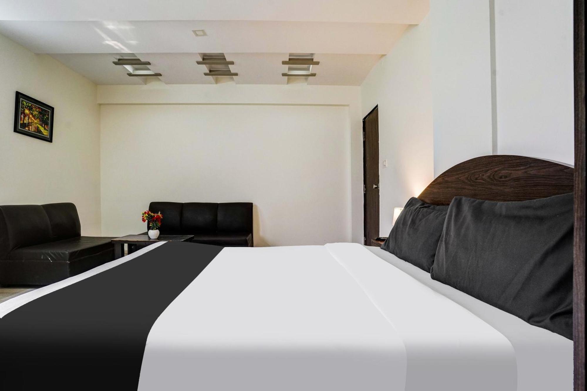 Super Hotel O Nashik Near Vijay Mamta Theatre Formerly Sahara Inn Zewnętrze zdjęcie
