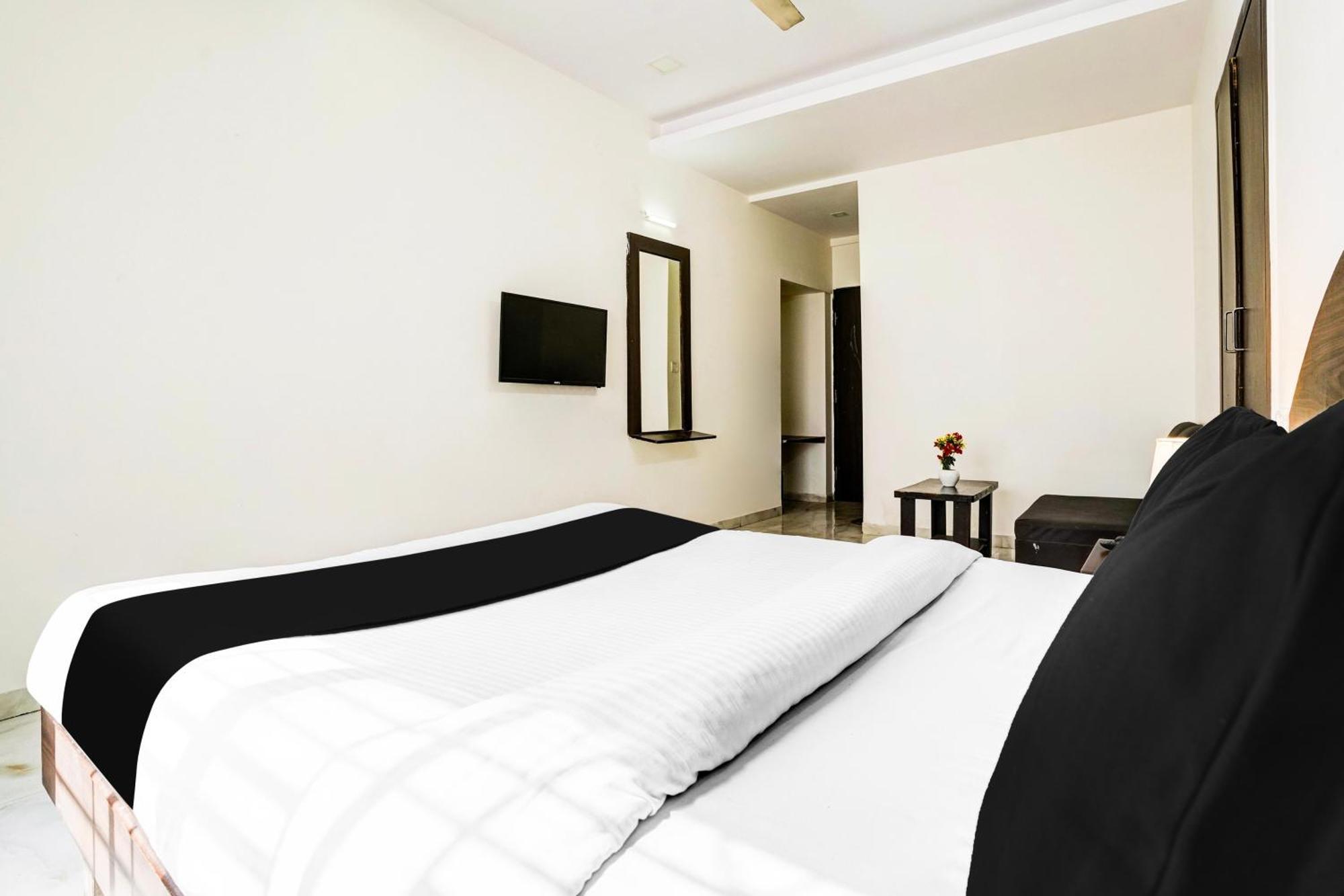 Super Hotel O Nashik Near Vijay Mamta Theatre Formerly Sahara Inn Zewnętrze zdjęcie